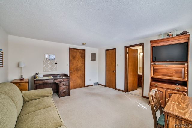 5293 Chestnut Ridge Road G, Orchard Park, NY 14127