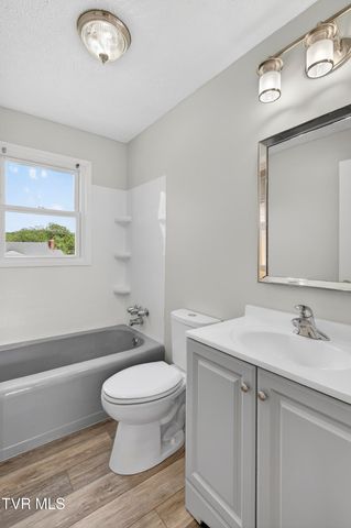 305 South Cherokee Road, Bristol, VA 24201