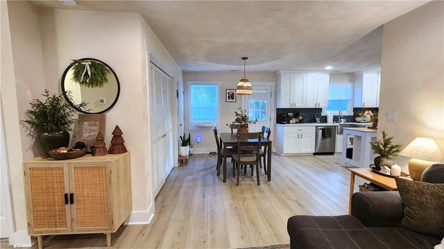 1141 Woodcock LN, Virginia Beach, VA 23454