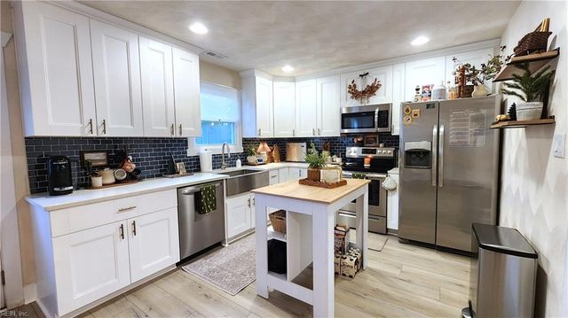 1141 Woodcock LN, Virginia Beach, VA 23454