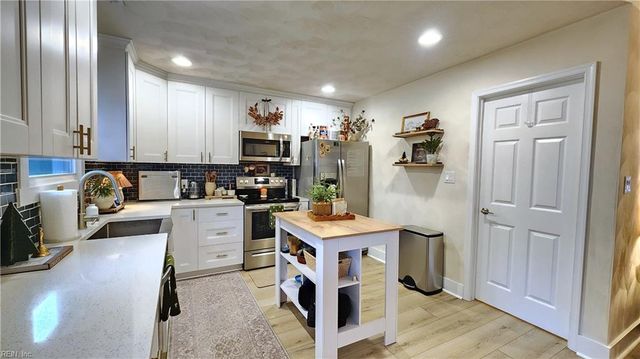 1141 Woodcock LN, Virginia Beach, VA 23454