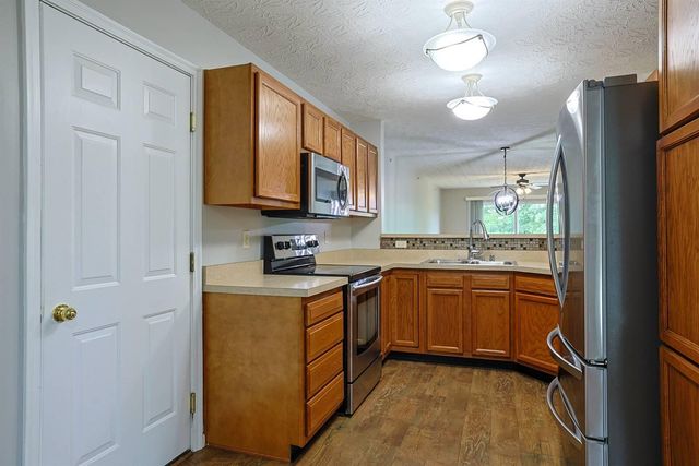 1878 Mimosa Trail, Florence, KY 41042