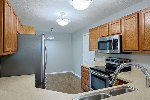 1878 Mimosa Trail, Florence, KY 41042