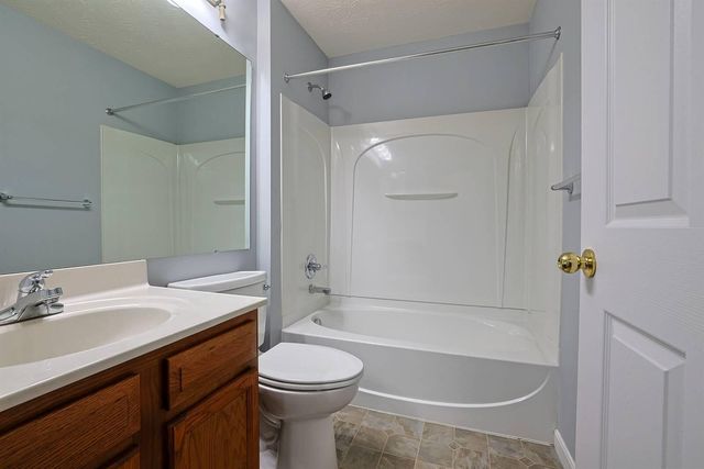 1878 Mimosa Trail, Florence, KY 41042