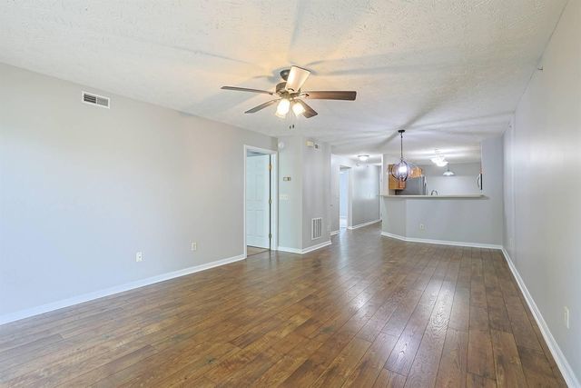 1878 Mimosa Trail, Florence, KY 41042