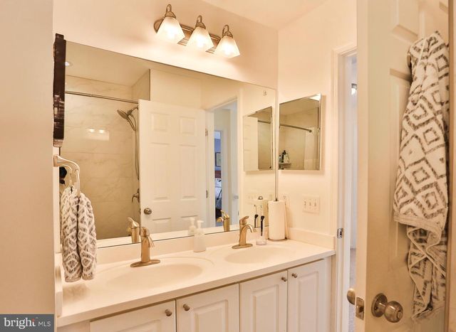 5111 LANDS END CT, Dumfries, VA 22025