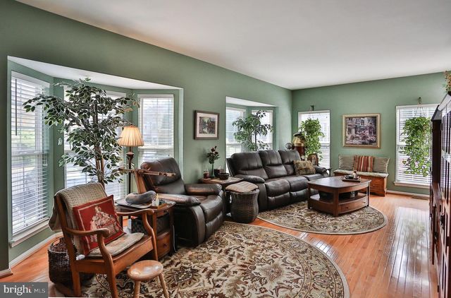 5111 LANDS END CT, Dumfries, VA 22025