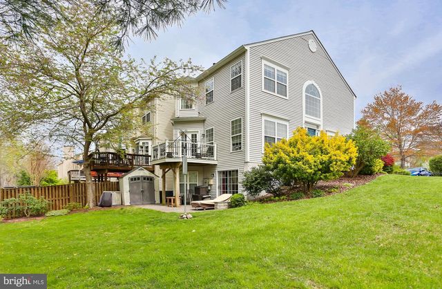 5111 LANDS END CT, Dumfries, VA 22025