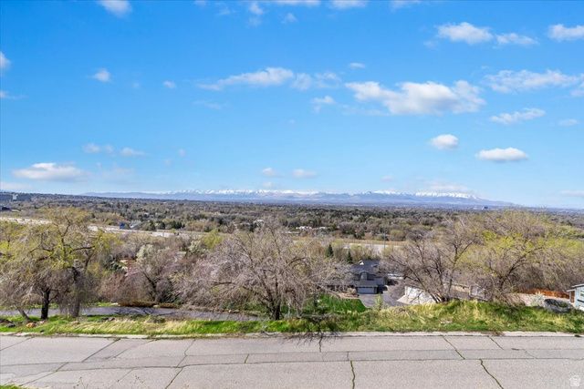 3088 E SILVER HAWK DR, Holladay, UT 84121