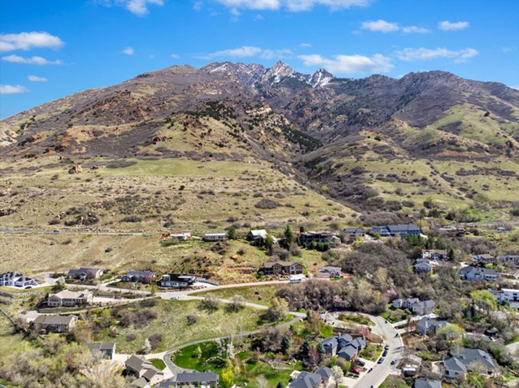 3088 E SILVER HAWK DR, Holladay, UT 84121 — photo 2