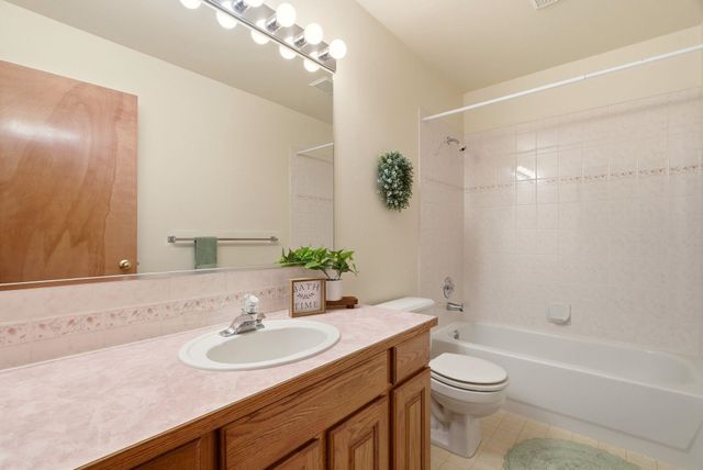 4405 S Parkside Ct, Spokane, WA 99223