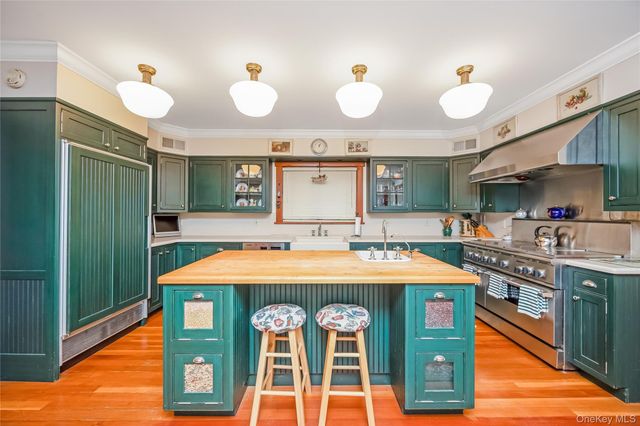 2348 Pershing Boulevard, Baldwin, NY 11510