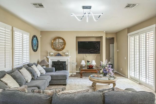 3152 Beven Dr, Escondido, CA 92027
