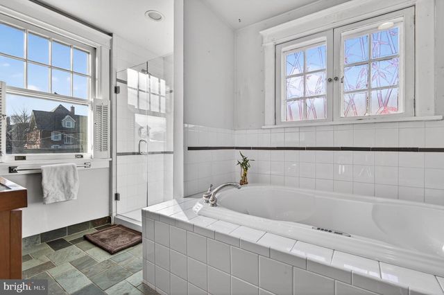 416 W BARNARD ST, West Chester, PA 19382