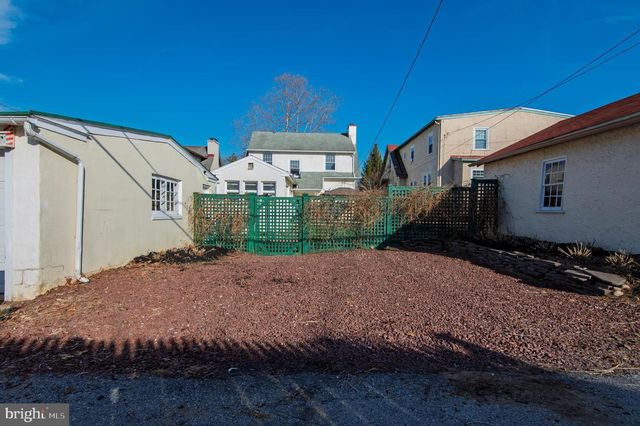 416 W BARNARD ST, West Chester, PA 19382