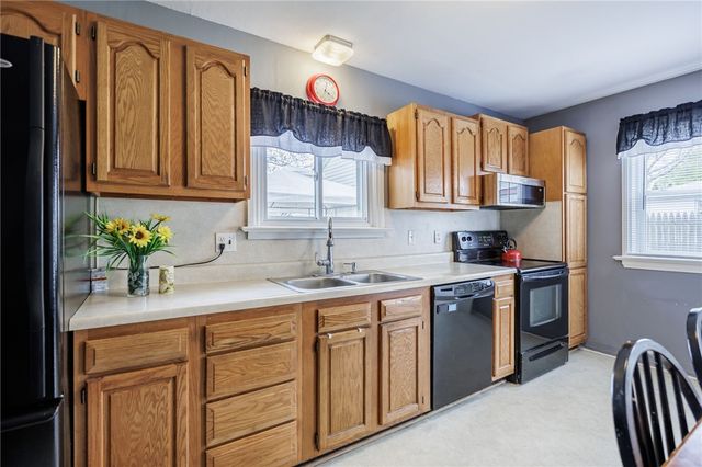 189 Cinnabar Road, Irondequoit, NY 14617