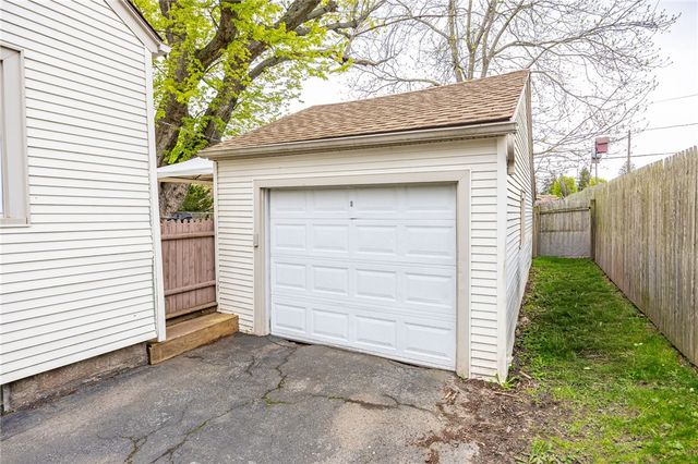 189 Cinnabar Road, Irondequoit, NY 14617