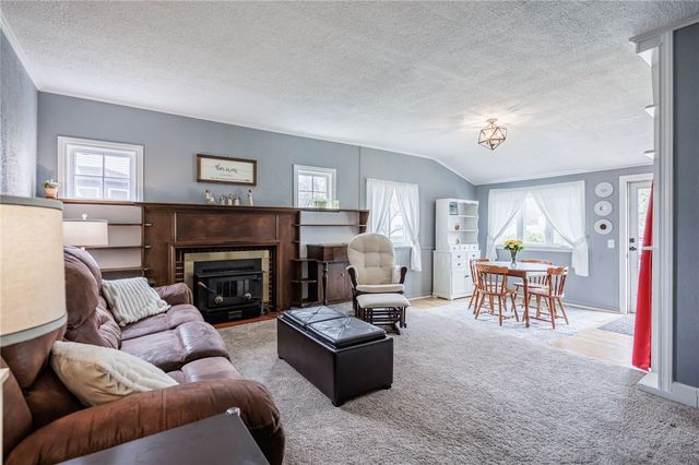 189 Cinnabar Road, Irondequoit, NY 14617