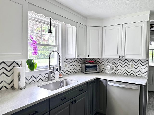 201 Gunn Road, Keene, NH 03431