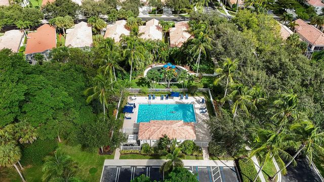 4789 Valencia Drive, Delray Beach, FL 33445