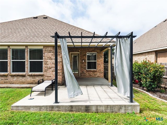 827 Old World Drive, Harker Heights, TX 76548