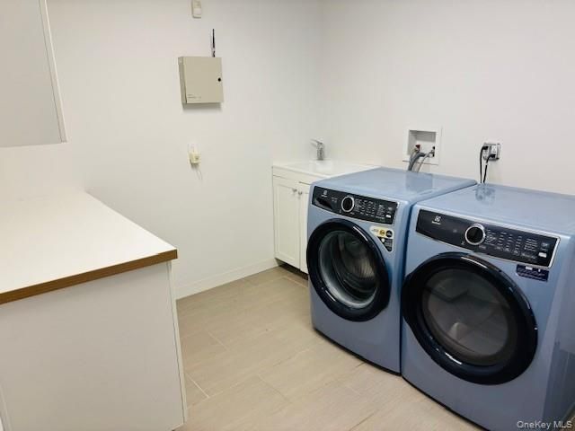 285 Broadway Greenlawn, Huntington, NY 11743
