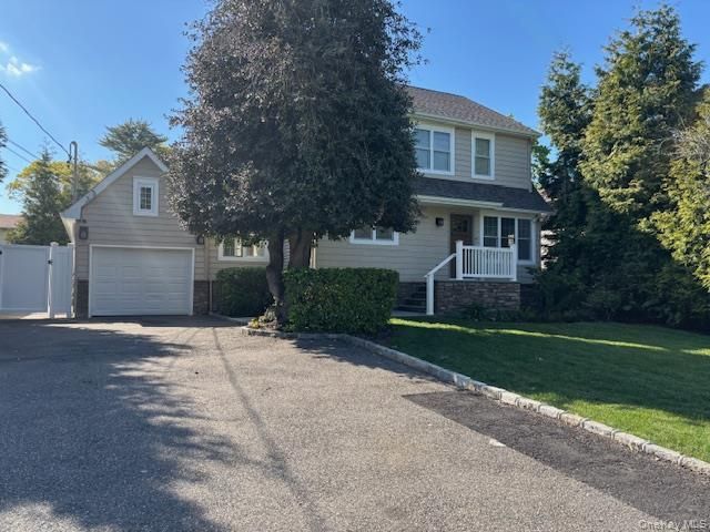 285 Broadway Greenlawn, Huntington, NY 11743