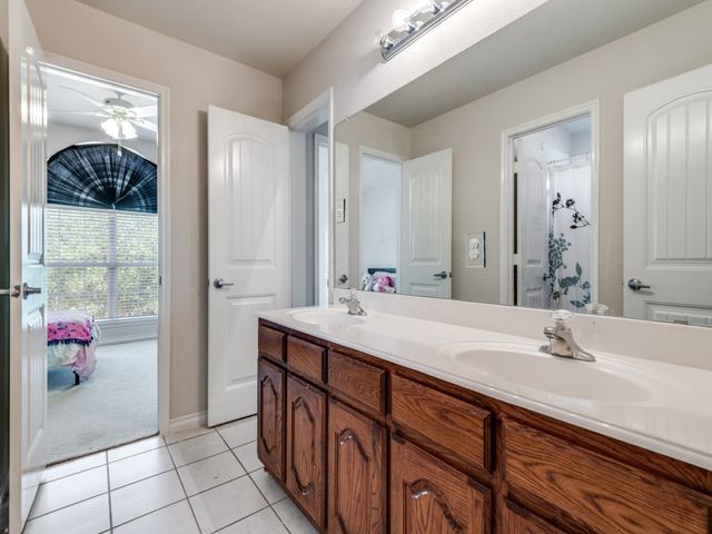 8001 Glenside Drive, Rowlett, TX 75089