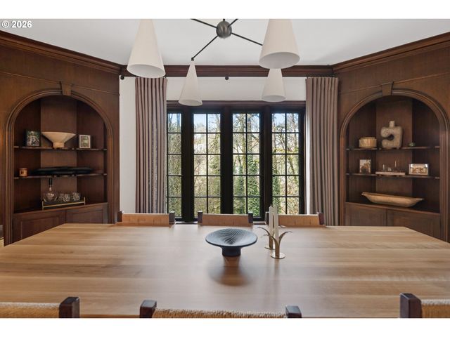 2897 Sw Rutland Ter, Portland, OR 97205