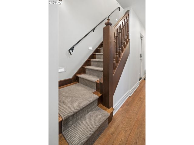 2897 Sw Rutland Ter, Portland, OR 97205