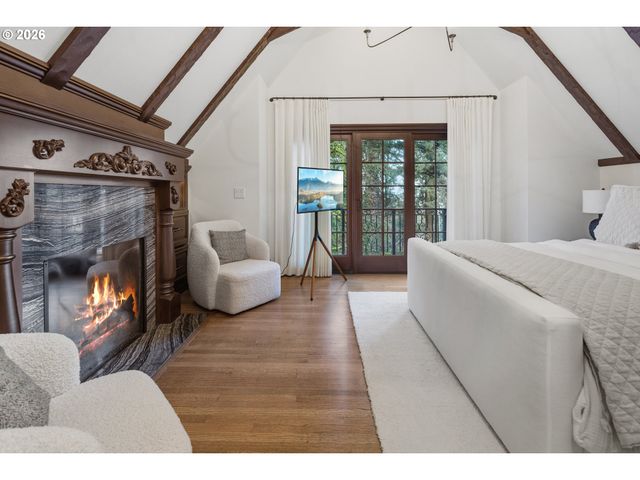 2897 Sw Rutland Ter, Portland, OR 97205