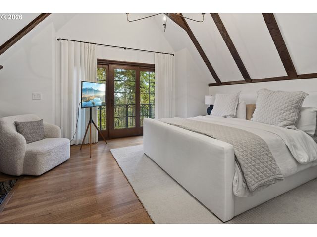 2897 Sw Rutland Ter, Portland, OR 97205