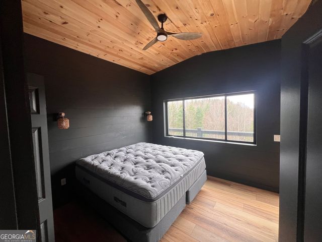 162 Dryman Ridge Road, Scaly Mountain, NC 28775