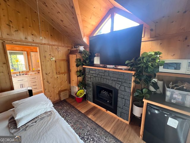 162 Dryman Ridge Road, Scaly Mountain, NC 28775