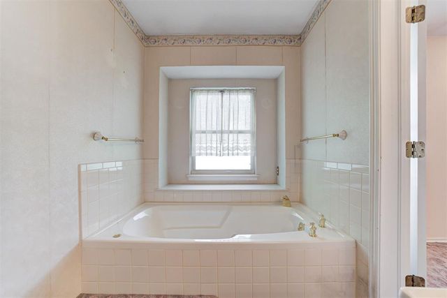 3941 S Dees Drive, Oklahoma City, OK 73150