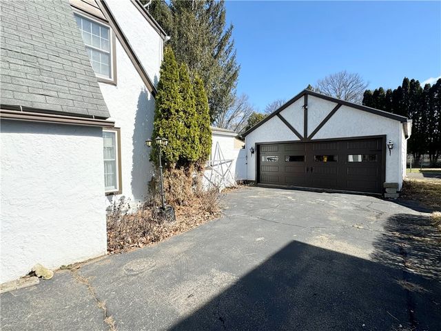 502 Edgewood Drive, Elmira City, NY 14905