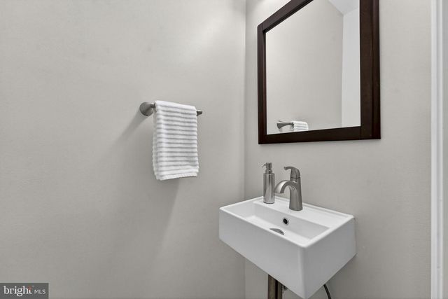 1628 MASSACHUSETTS AVE SE, Washington, DC 20003