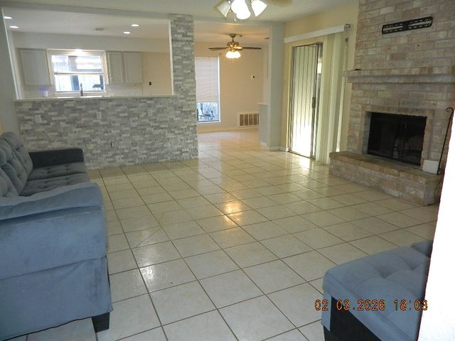 2929 Water Lily Dr, Corpus Christi, TX 78415