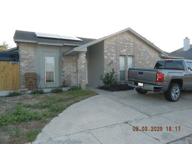 2929 Water Lily Dr, Corpus Christi, TX 78415