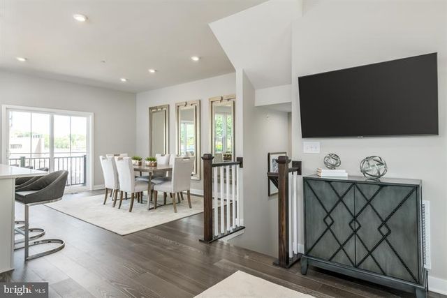 19756 CANOPY LOOP #328D, Montgomery Village, MD 20886