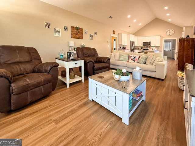 200 Campbell Street, Cleveland, GA 30528