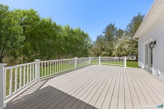 276 Flintlock Road, Fairfield, CT 06890