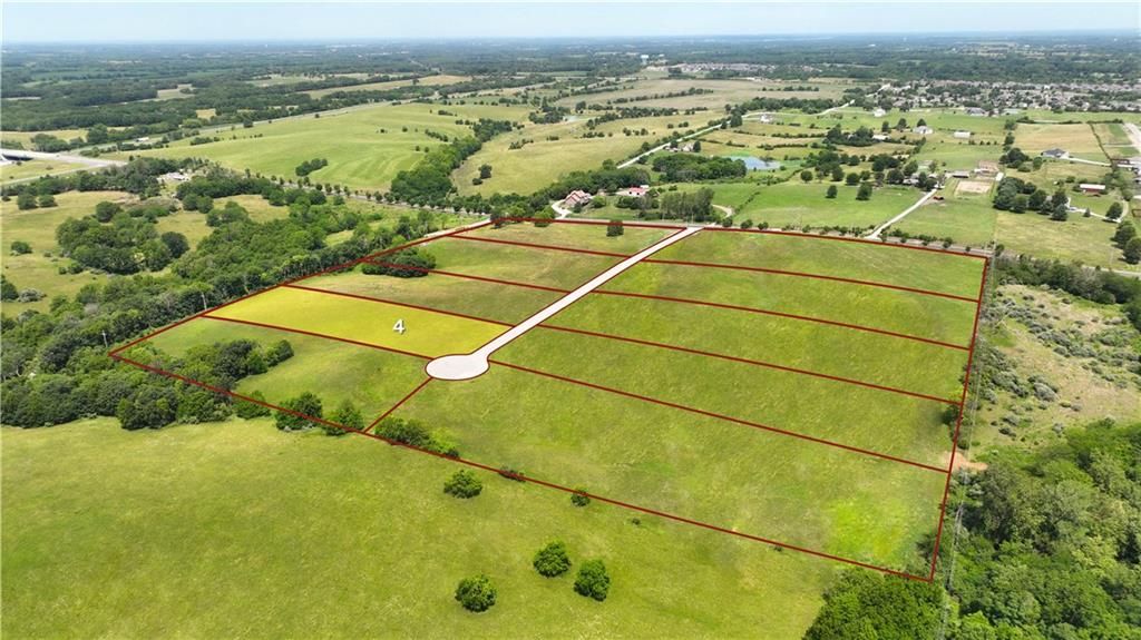 10778 N Ewing Avenue, Kansas City, MO 64156