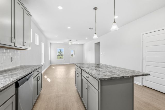 10931 Amador Peak Drive, Rosharon, TX 77583