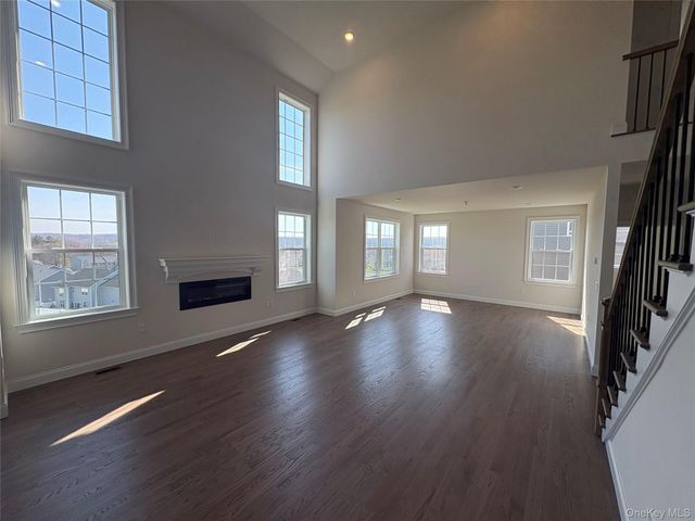 26 Dartmouth, Poughkeepsie, NY 12603