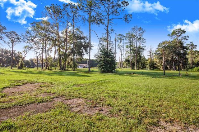 7904 SE US HIGHWAY 301, Hawthorne, FL 32640