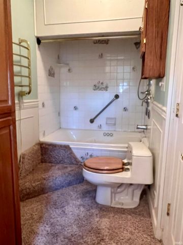 9531 S Harbour Pointe Drive, Bloomington, IN 47401