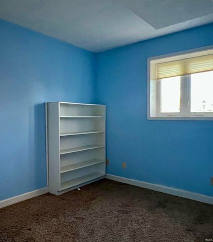 9531 S Harbour Pointe Drive, Bloomington, IN 47401