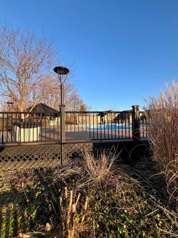 9531 S Harbour Pointe Drive, Bloomington, IN 47401