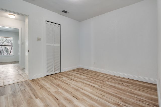 568 W Hammond Street, Lancaster, TX 75146